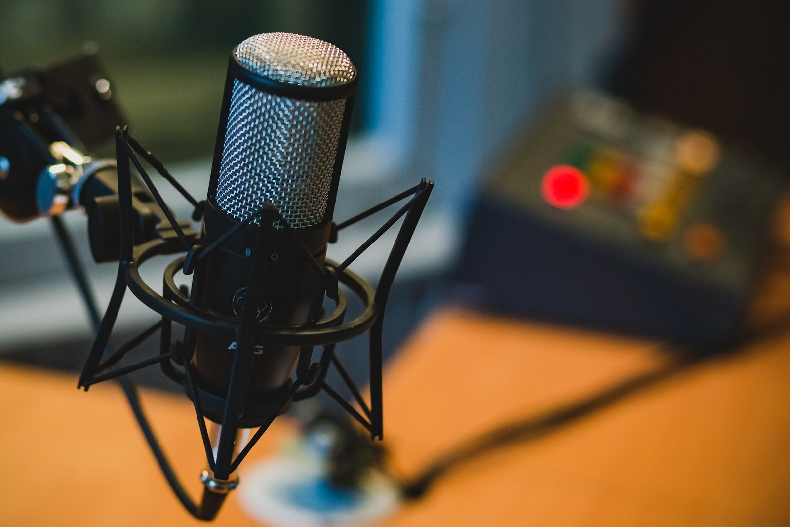 The Six Keys to Starting a Successful Podcast